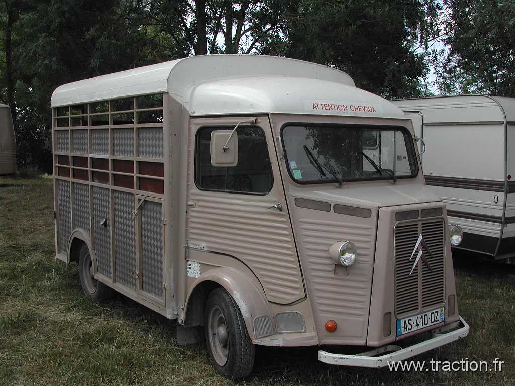 2014_Madine (24).JPG - 29ème Retro Meus'Auto au Lac de Madine, Citroen Type HY Bétaillère